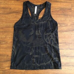 Athleta Black and Taupe Patterned Tank Top